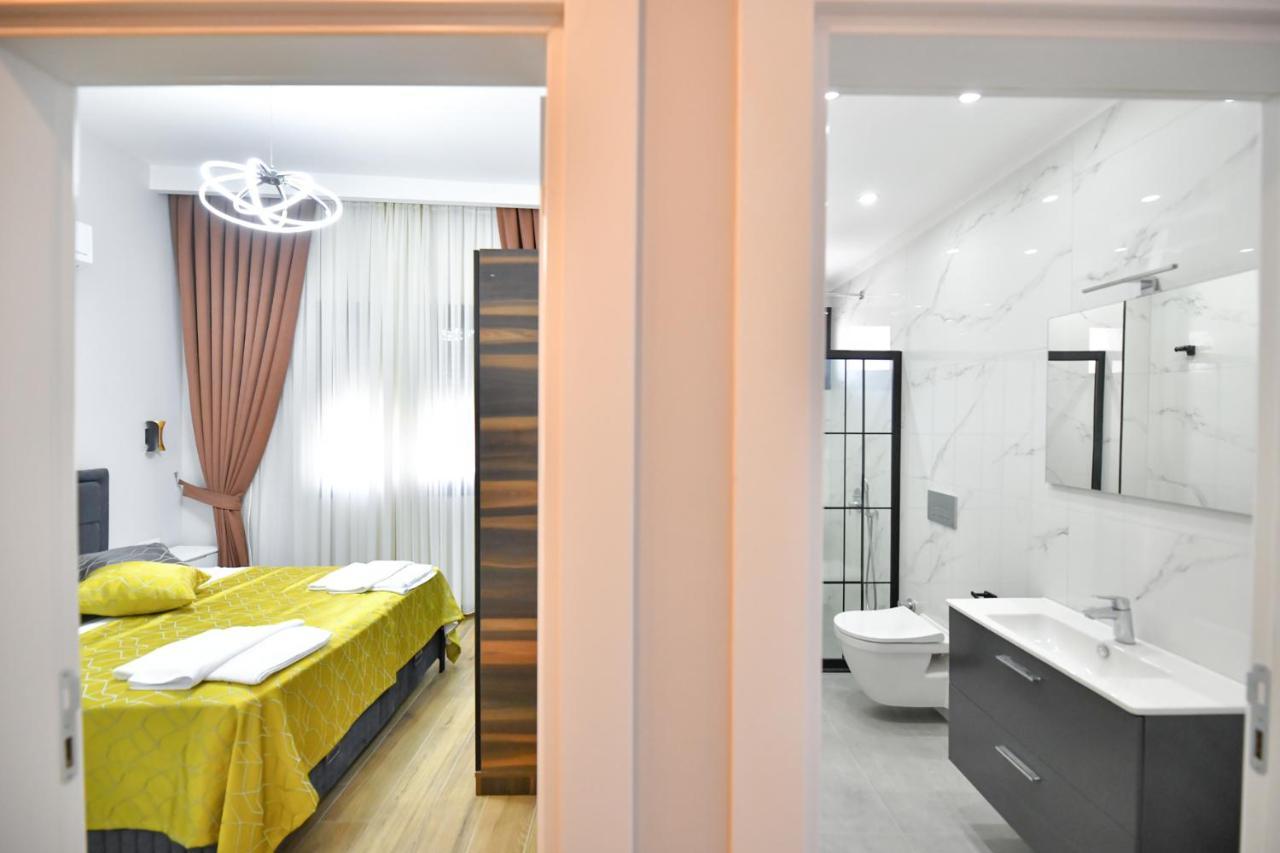 Red Moon Suites Фетие Екстериор снимка